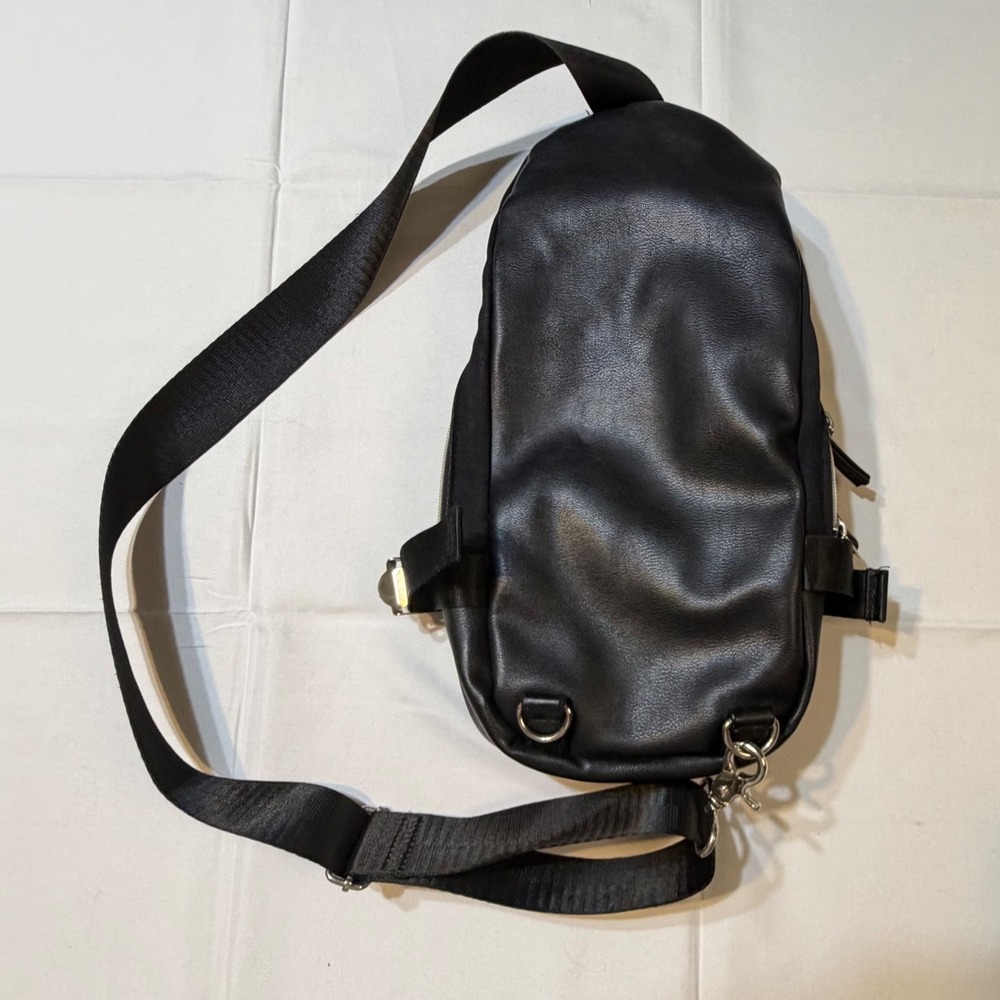 Coca-Cola Black Sling Bag Crossbody Backpack Embroidered Logo - Picture 5 of 13